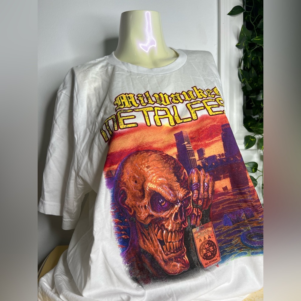 Milwaukee Metalfest 🤘2023 Graphic Tee – Available in Black or White - XL